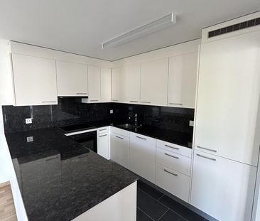 Renovierte und helle 4.5 Zimmer Wohnung - Photo 5