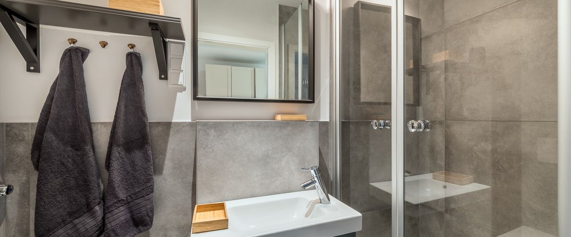 City-Residence: Neu möbliertes Design-Apartment mit exzellenter Ausstattung. - Foto 1