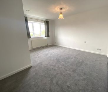 2 bedroom detached bungalow to rent - Photo 3