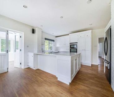 Beech Hill Road, Spencers Wood, RG7 - Photo 2