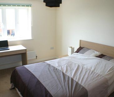 1 bedroom House To Let Total Size: 1777 SQ FT - Photo 1