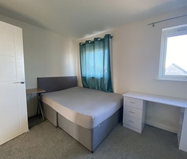 5 Bed Detached House, Glenalmond Place, EH11 - Photo 4