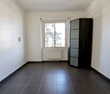 Location Appartement 2 pièces 50m² MARSEILLE 9ème - Photo 1
