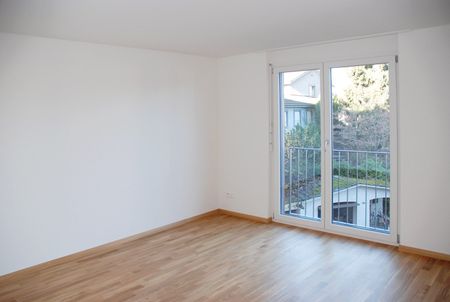 "Grosszügige 6.5 Zimmerwohnung am Perron 3!" - Foto 2