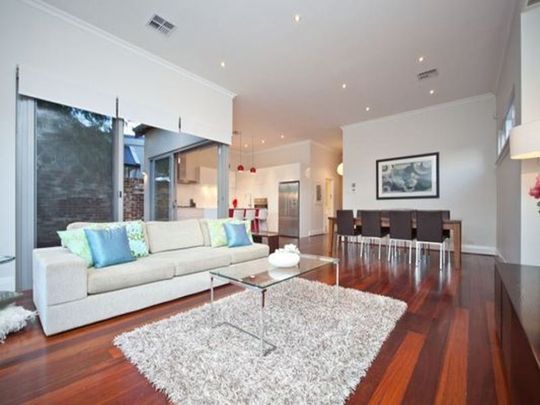 Flinders Keepers - Photo 1