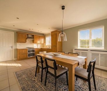 Brocks Mead, CM6, Dunmow - Photo 2