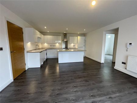 2 bedroom apartment to rent - Photo 4