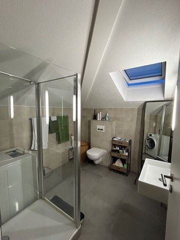 Appartement 2.5 pièces très lumineux à Rossens - Photo 4