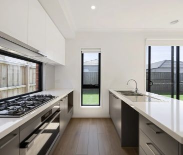 Brand New Family Home in Prime Manor Lakes Location! - Photo 5