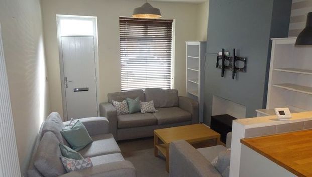 Bole Hill Lane, Crookes, Sheffield, S10 1SB - Photo 1