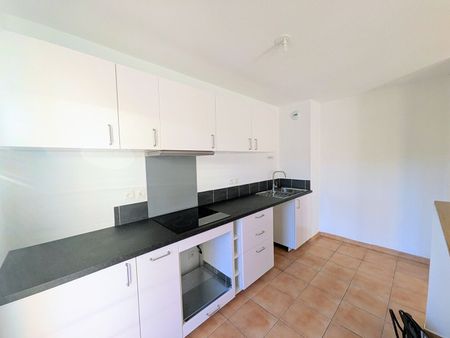 AIX EN PROVENCE APPARTEMENT T3 TERRASSE ET GARAGE, - Photo 4