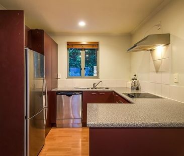 Large Townhouse 3 bedrooms with 2 bathrooms! - Photo 5