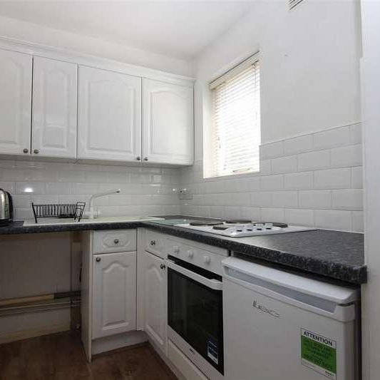 Coopers Close, London, E1 - Photo 1
