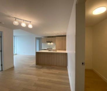 Kensington Gardens South Tower - AC Condo 3Bed 2Bath double balconies - Photo 3