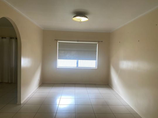 Charming 3-Bedroom Family Home in South Mackay – Comfort Meets Convenience! - Photo 1