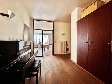 Rustgevend 3 slpk appartement met garage op een mooie locatie - Foto 2