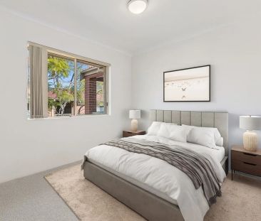 Well Appointed Apartment in Prime Location - Photo 4