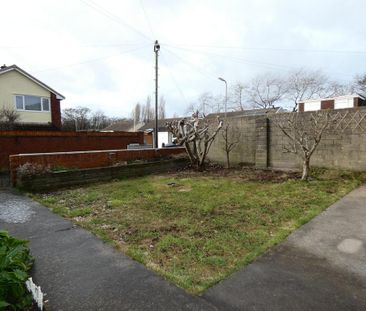 3 bedroom detached house to rent - Photo 2