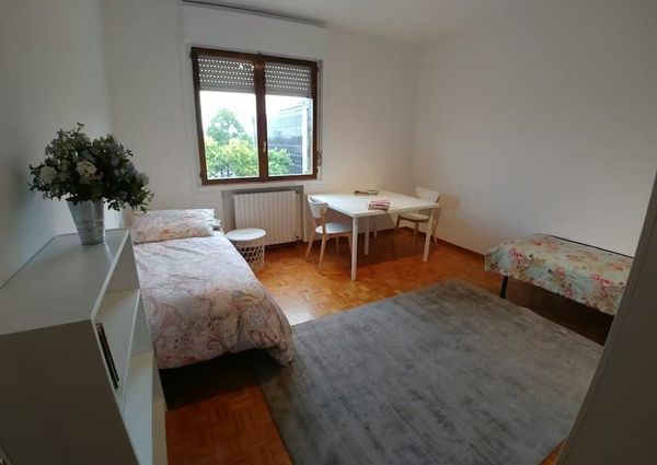 Via Luigi Pellizzo, Padova, Veneto 35128