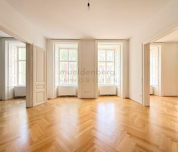 Großzügige 4-Zimmer-Wohnung beim Schottentor in 1010 Wien um 2.302,... - Photo 3