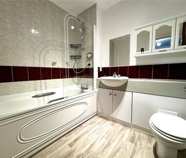 3 bedroom apartment to rent - Photo 3