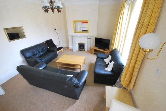 6 Bed - Manor House Road, Jesmond - Photo 1