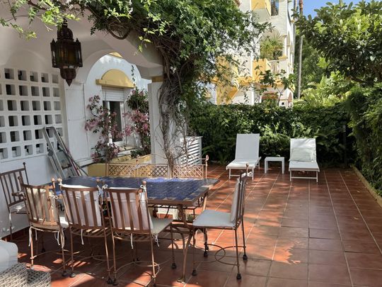 Piso de alquiler en Lugar Urbanizacion Cortijo de Nagueles, 3p, Sierra Blanca - Photo 1