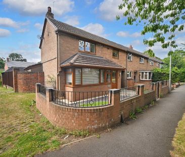 4 bedroom end of terrace house to rent - Photo 1