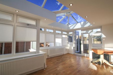 Seafield Road North Caister, Great Yarmouth - Photo 3