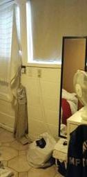 LARGE 3 Bdrm + LIVING Rm - Bathurst-Harbord-College St.***** - Photo 1