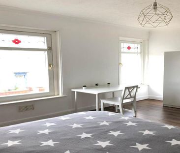 5 bedroom house to rent - Photo 4