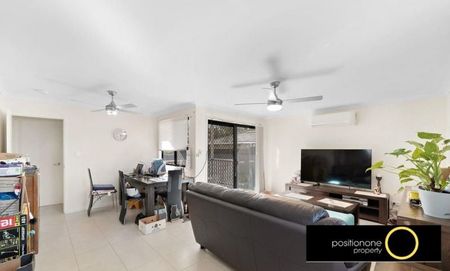 2 Bedroom Home with Private Yard – Handy Crestmead Location - Photo 4