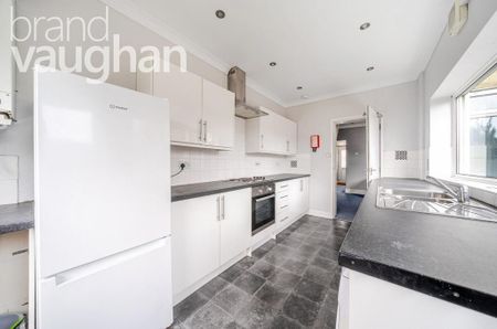 4 bedroom terraced house to rent - Photo 2