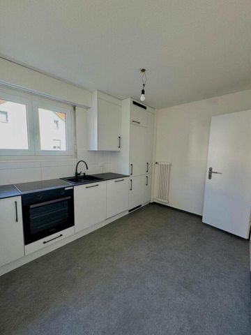 Luminous and modern 3.5-room apartment in the center for rent - Photo 4