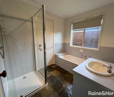Quiet, Comfortable and Convenient! - Photo 4
