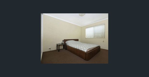 Neat & Presentable 3-Bedroom Unit in Leafy East Toowoomba - Photo 1