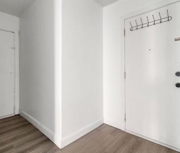 7220 Av. De Chateaubriand, #21 - Photo 6