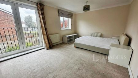 5 bedroom terraced house to rent - Photo 5