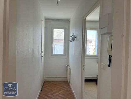 Location Appartement 2 pièces 44m² ST NAZAIRE 44600 - Photo 4