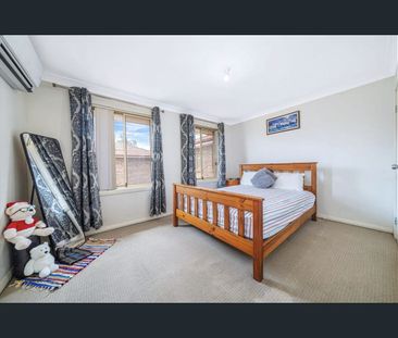 CONVENIENCE ALL WAY ROUND! - Photo 4