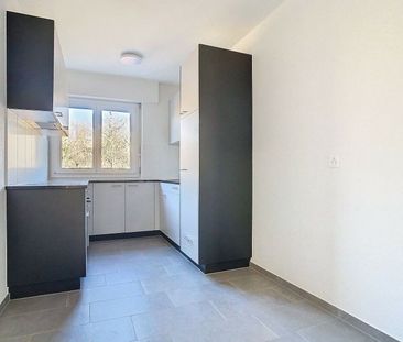 Appartement de 2.5 pièces rénové - Foto 3