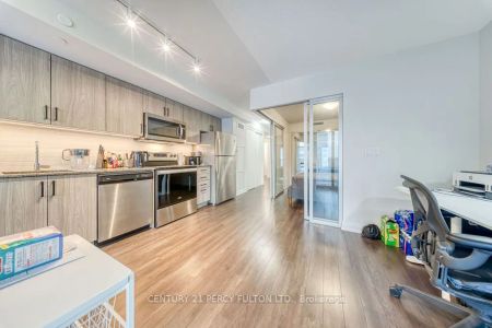 20 Meadowglen Place #727 - Photo 5