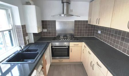 Gloucester Road - Photo 4