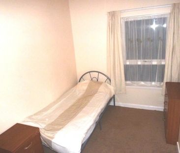 Keele Student Accommodation - Photo 5