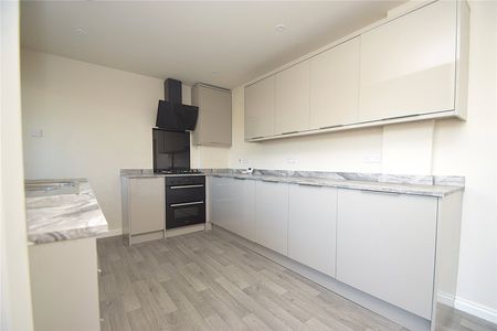 2 bed semi-detached house to rent in Beverley Close, Cayton, YO11 - Photo 5