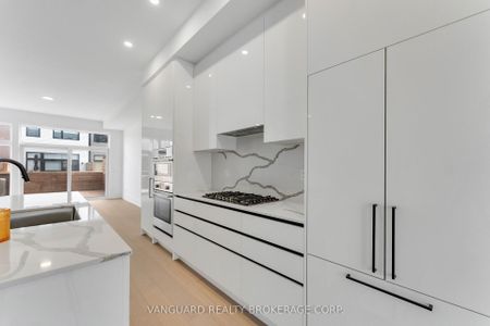 For Lease - 15 Lou Parsons Way Unit# 21, Mississauga, Ontario - Photo 2