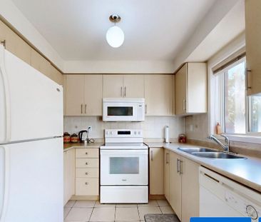 For Lease - 126 Conn Smythe Drive, Toronto, Ontario - Photo 5