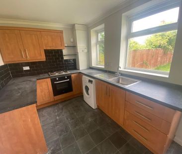 2 bedroom semi-detached house to rent - Photo 2