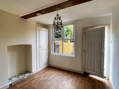 2 bedroom cottage to rent - Photo 2