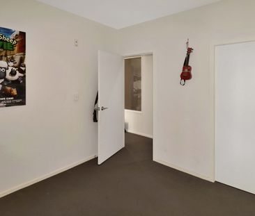 2-Bedroom Apartment – Prime Cuba Street Location - Photo 3